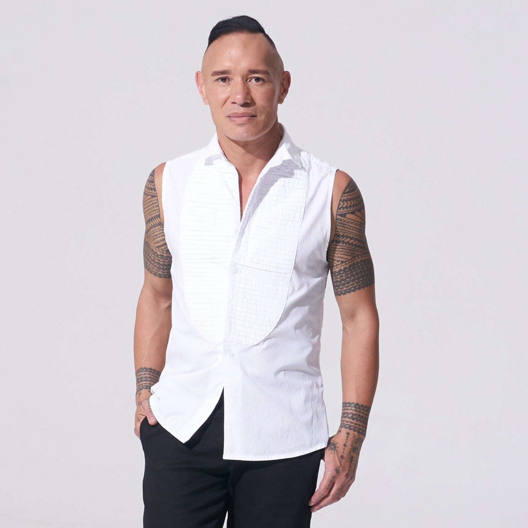 white mens sleeveless collared buttoned tuxedo shirt with pintucks ENDEMANN