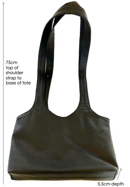 Lleo - our midsize leather tote bag