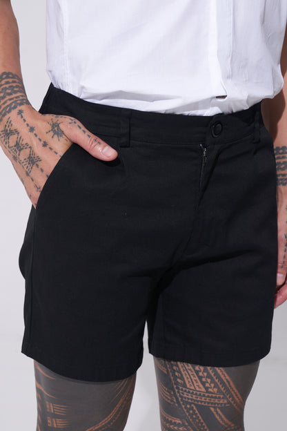 Endemann Cotton shorts with  Elasticated Waist, zip fly with front button fastening Two front side pockets with two back patch pockets Belt Loops & Straight Hem Slim fit shorts
