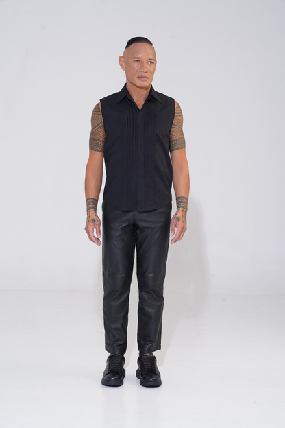 Endemann black pleat front sleeveless shirt with leather pants