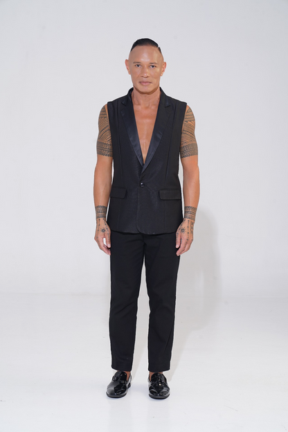 The Crodie -  our single breasted jacket with satin lapels.