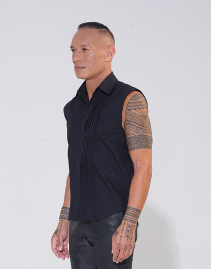 Endemann black pleat front sleeveless shirt with leather pants