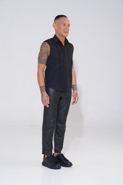 Black Pleat Front Sleeveless Shirt - ENDEMANN